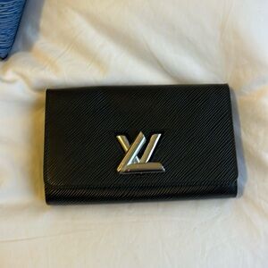 Louis Vuitton black purse for sale